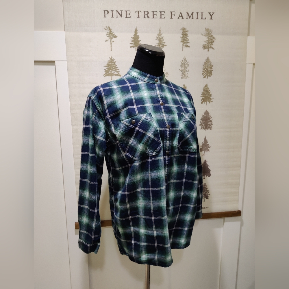 Eddie Bauer Women’s Green & Blue Plaid Band Collar Flannel Shirt - Small - Tence